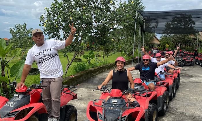 Yudah leading a Bali tour